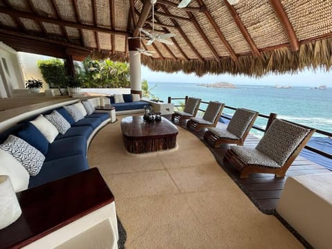 Balcony/Terrace, Living room, Sea view