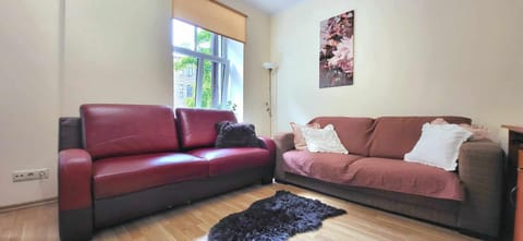 Living room, Seating area, pet friendly