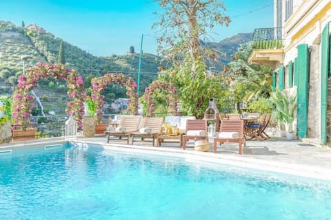 Balcony/Terrace, Swimming pool