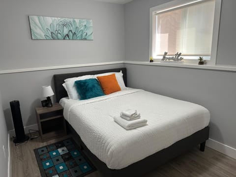 Exquisite Cozy Suite/full amenities in Kensington Copropriété in Saskatoon