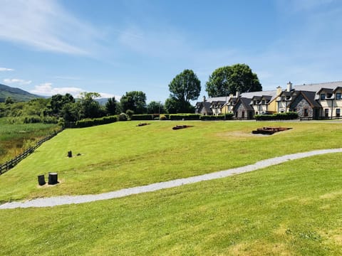 Holiday Home with view of Kenmare Bay Estuary Casa in Kenmare