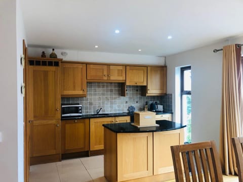 Holiday Home within an easy stroll of Kenmare town Maison in Kenmare