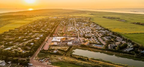 Bird's eye view, Location, Sunset