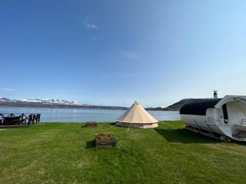 Natural landscape, Lake view, Mountain view, Sea view