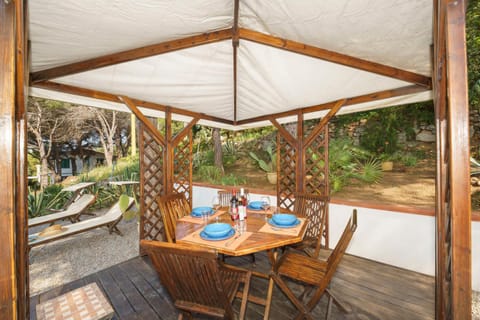 Day, Garden, Dining area