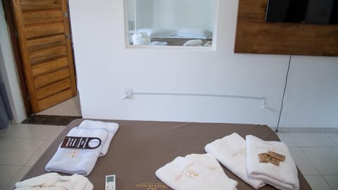 Photo of the whole room, Bedroom, towels