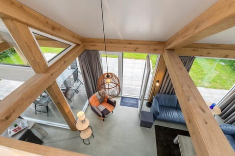 Luxe vakantiehuis De Zonnestraal, Kloosterweg 85 | Burgh Haamstede House in Burgh-Haamstede