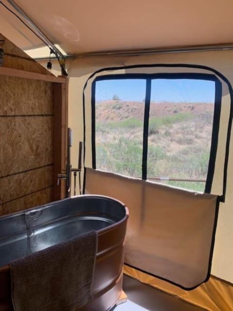 Silver Spur Homestead Luxury Glamping -The Miner Luxury tent in Tombstone