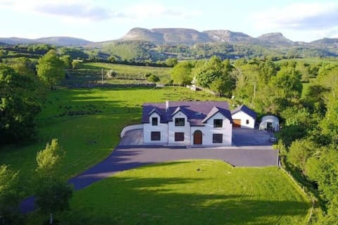 Peaceful, scenic family home House in County Sligo
