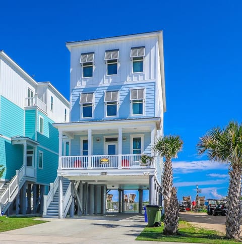 Saradise House in Surfside Beach