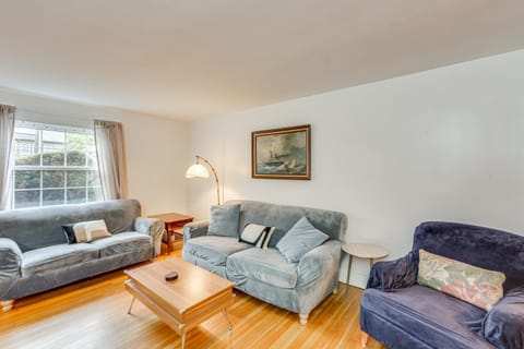 4 Mi to Downtown Pittsburgh Family Home with Patio House in Pittsburgh