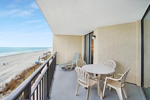 Surf Master, Unit 310 House in Garden City