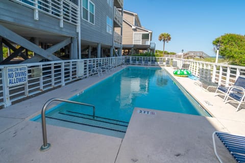 Surf Harbor, Unit 204 Maison in Surfside Beach