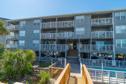 Surf Harbor, Unit 204 Maison in Surfside Beach