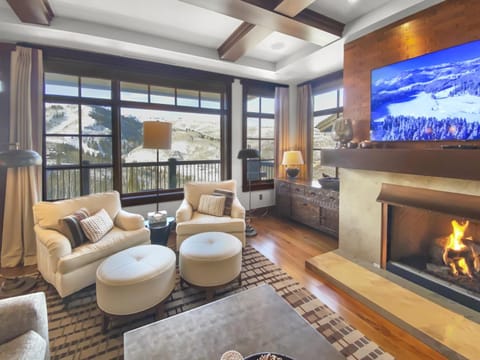 401 Empire Pass Ski-In Ski-Out Escape! Luxury at Deer Valley Mountains! condo Condo in Park City