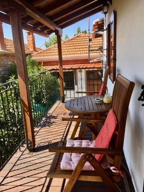 Balcony/Terrace, Mountain view, Sea view