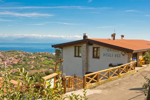 Facade/entrance, Bird's eye view, City view, Mountain view, Sea view, Street view