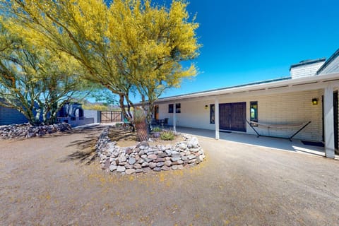 The Southern Retreat Maison in Tucson Estates