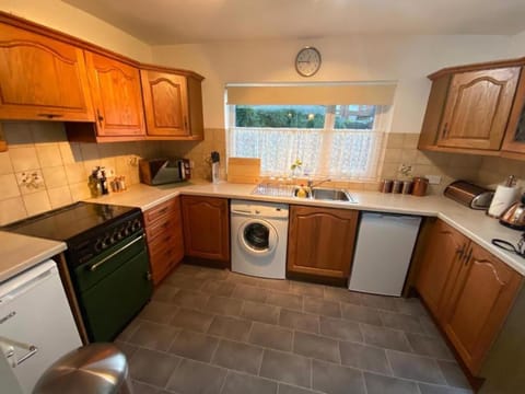 Spacious Luxurious Serviced Accommodation 3 House in Doncaster