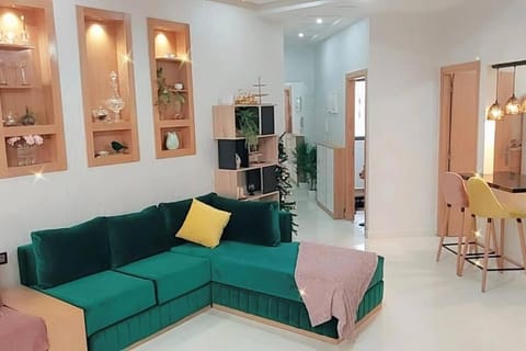 Moderne appartement meublé (avec Wifi) Condominio in Fes