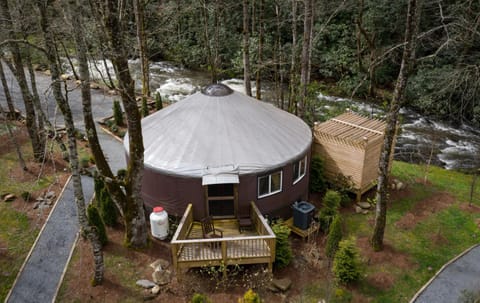 Tranquil Haven Luxy Yurt - Creekside Glamping with Private Hot Tub Chalet in Nantahala