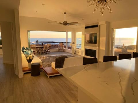 New Luxury Ocean View Penthouse - Del Mar Eigentumswohnung in Solana Beach