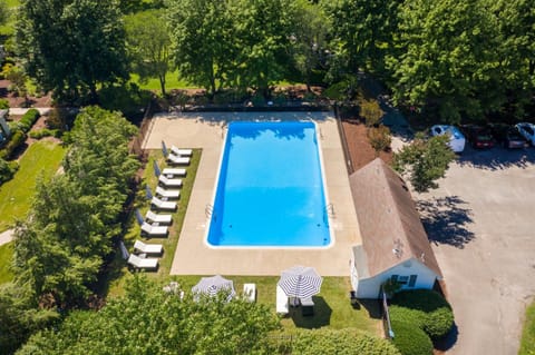 25 Bedrooms - Retreat Center Waterfront Renovated House in Chesapeake Bay