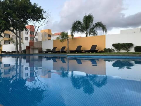 Pool view, Swimming pool, sunbed