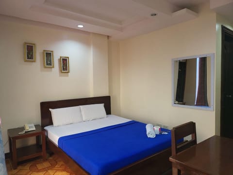 Rooms R Us - Voyagers Palace Hotel in Puerto Princesa