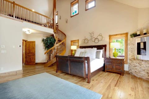 Stunning 6BR Lodge, Beautiful Mt Quandary Views Haus in Blue River