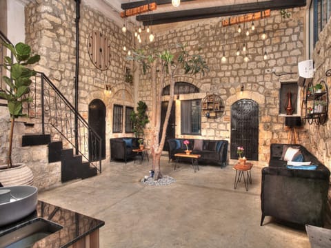 אבני החושן - סוויטות יוקרה בצפת העתיקה - Avnei Hachoshen - Luxury Suites in the Old City Hotel in North District