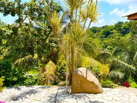 Bas de villa avec piscine au cœur de la campagne Villa in La Trinité