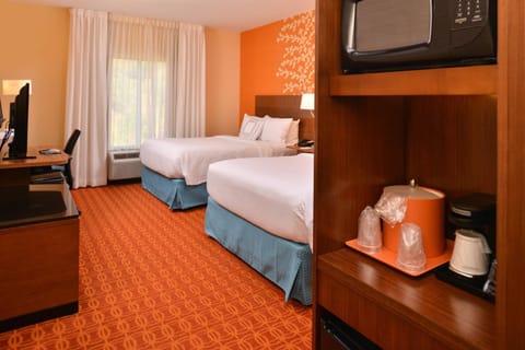 Fairfield Inn and Suites by Marriott Calhoun Hotel in Calhoun