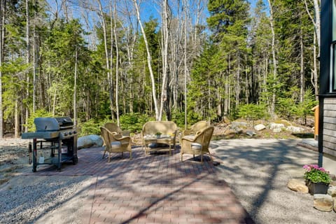 Stunning Seal Cove Home Near Acadia National Park! Haus in Tremont