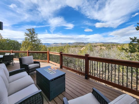 Balcony/Terrace, Mountain view