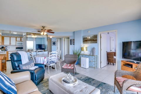 Ormond Beach Ocean-View Condo with Private Balcony! Eigentumswohnung in Ormond By The Sea