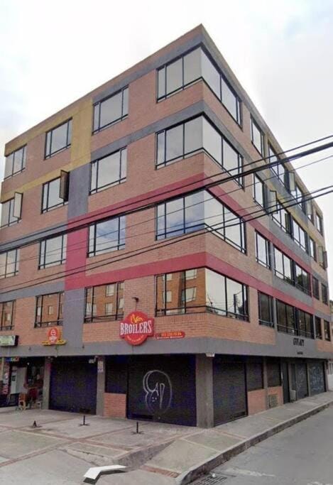 Moderno apartamento cerca al aeropuerto Condominio in Bogota