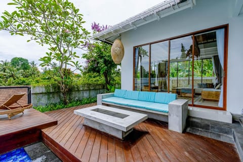Santhosa villa Nyanyi By Bali Grow Management Villa in Kediri