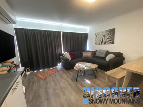 Alpine Mountain View 3 - Jindabyne Apartment in Jindabyne