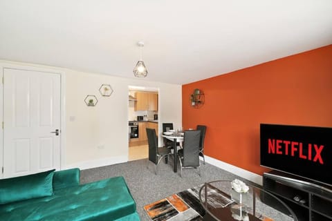 City Centre, Free Wifi & Netflix Apartment in Gravesend