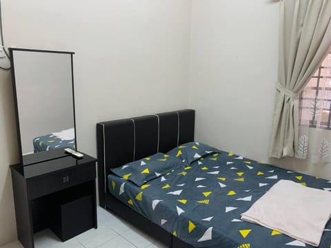 Spacious Ipoh Homestay@12-14 Pax Condo in Ipoh