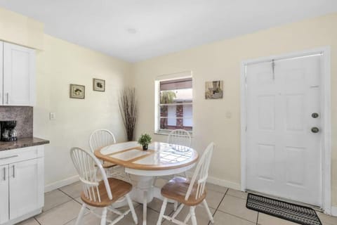 Affordable Apt in Hallandale Beach 8 mins to beach Condo in Hallandale Beach