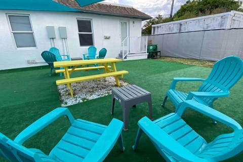 420 friendly Miami Cozy apt Near Beach 8 st Condo in Coral Gables