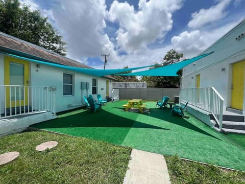 420 Friendly Little Havana Cozy and Comfy Apt House in Coral Gables