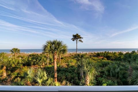 212 Breakers Villa in Coligny Beach