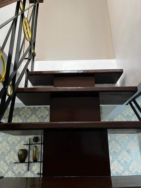 HOUSE FOR RENT IN LASPINAS Eigentumswohnung in Las Pinas