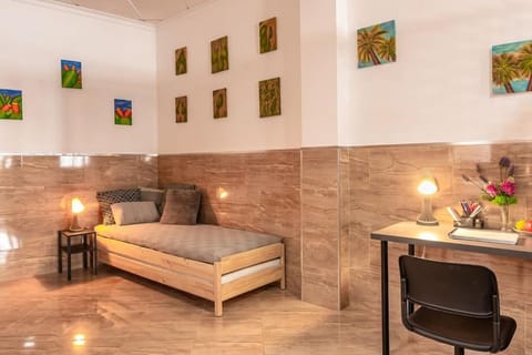 Art Gallery Apartment - in town center Apartment in Viñuela