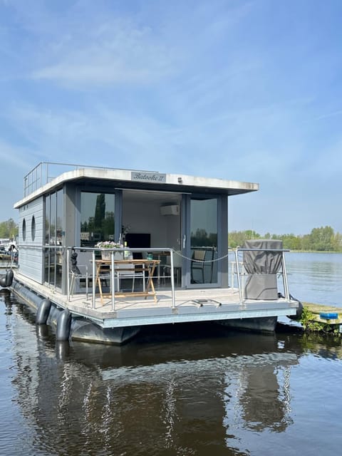 Property building, Day, Natural landscape, Lake view