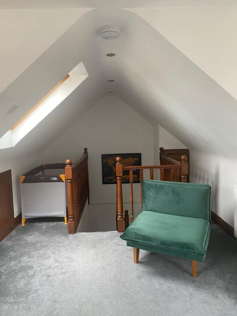 Cosy cottage with free parking close to airport Apartment in Edinburgh