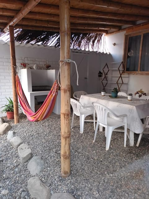 Casa QUNCHU House in Canoas de Punta Sal